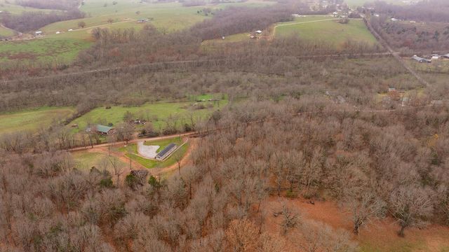 23264 Lawrence 2230, Aurora, MO 65605