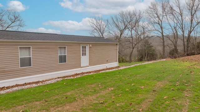 23264 Lawrence 2230, Aurora, MO 65605