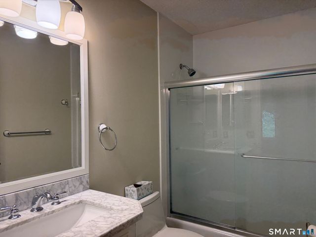 4 Sweetbriar Lane 4, Avon, CT 06001