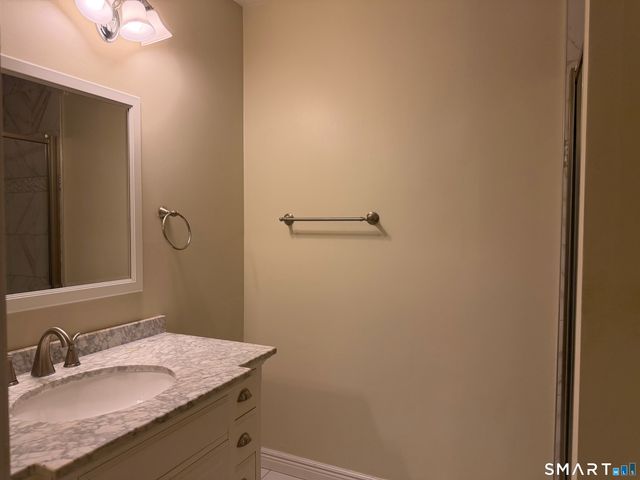 4 Sweetbriar Lane 4, Avon, CT 06001