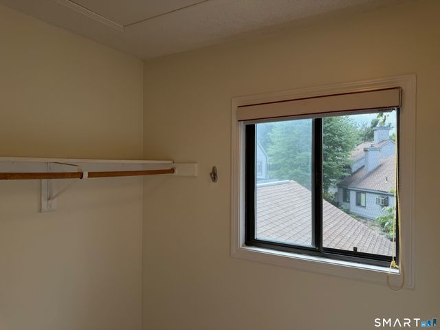 4 Sweetbriar Lane 4, Avon, CT 06001