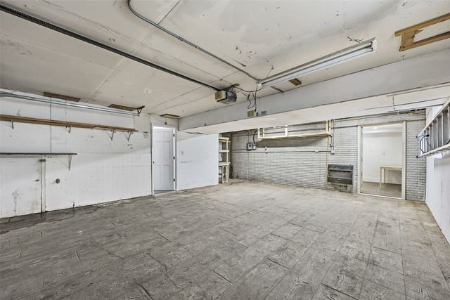 1195 McGowan Boulevard, Marion, IA 52302