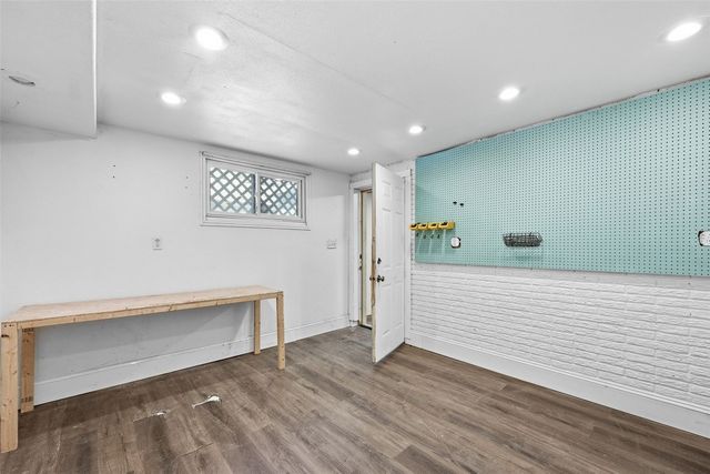 1195 McGowan Boulevard, Marion, IA 52302