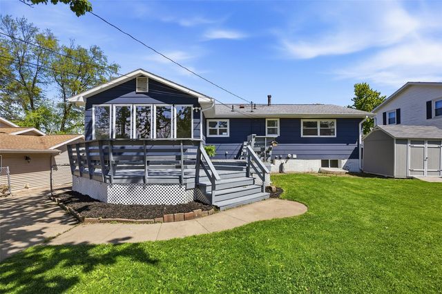 1195 McGowan Boulevard, Marion, IA 52302