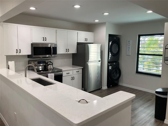 619 SPRING LAKES BOULEVARD 619, Bradenton, FL 34210