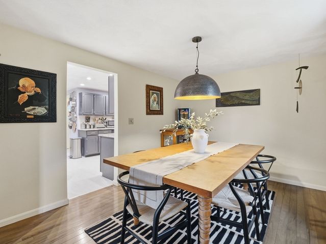 93 Quail Run 93, Tewksbury, MA 01876