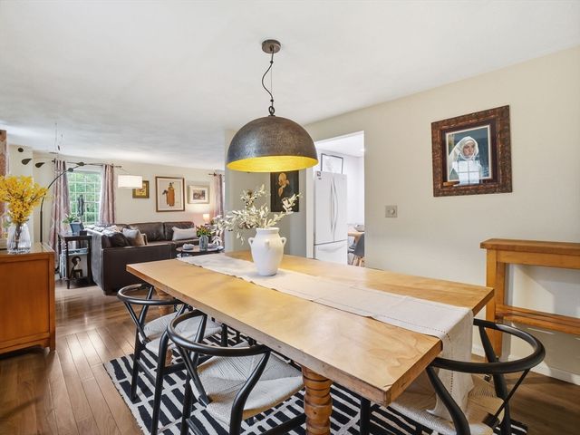 93 Quail Run 93, Tewksbury, MA 01876