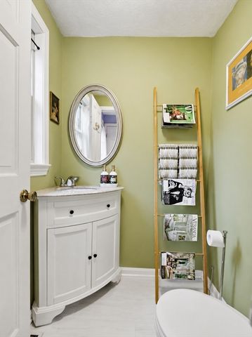 93 Quail Run 93, Tewksbury, MA 01876