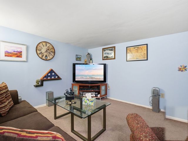 93 Quail Run 93, Tewksbury, MA 01876