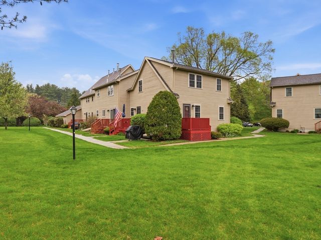 93 Quail Run 93, Tewksbury, MA 01876