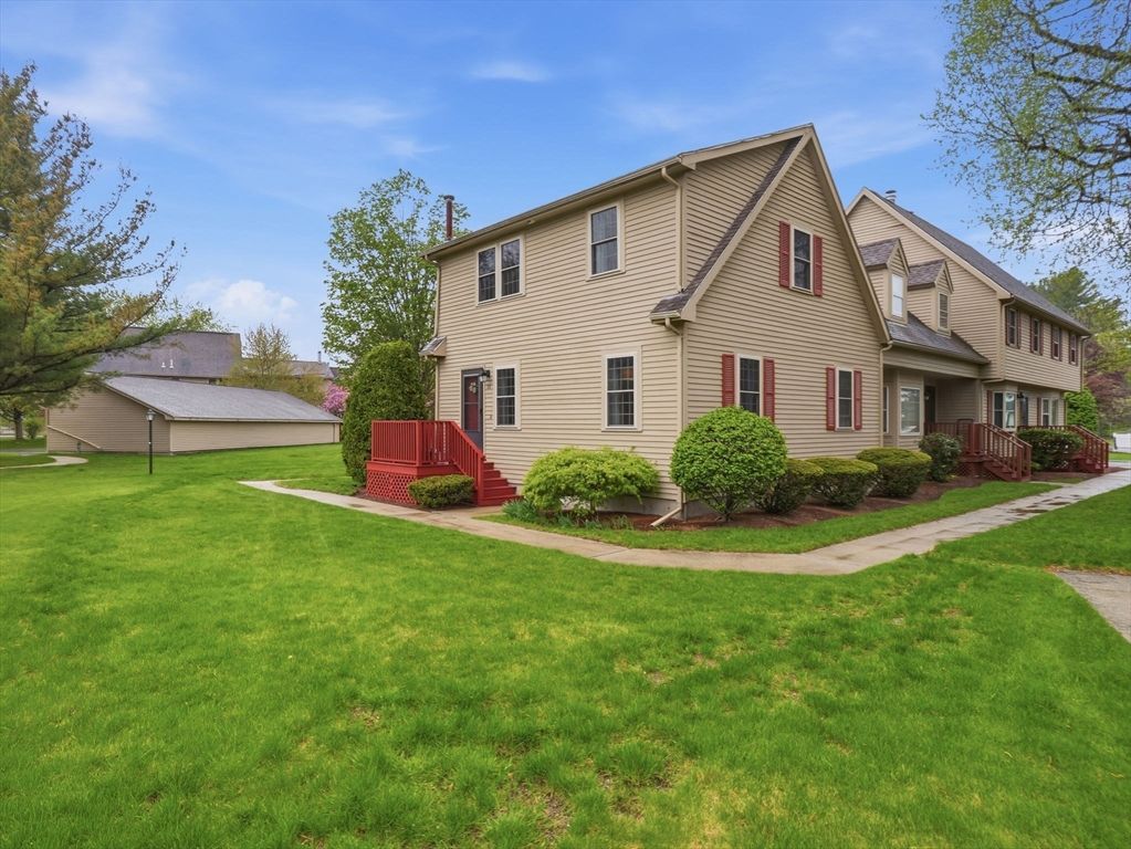 93 Quail Run 93, Tewksbury, MA 01876
