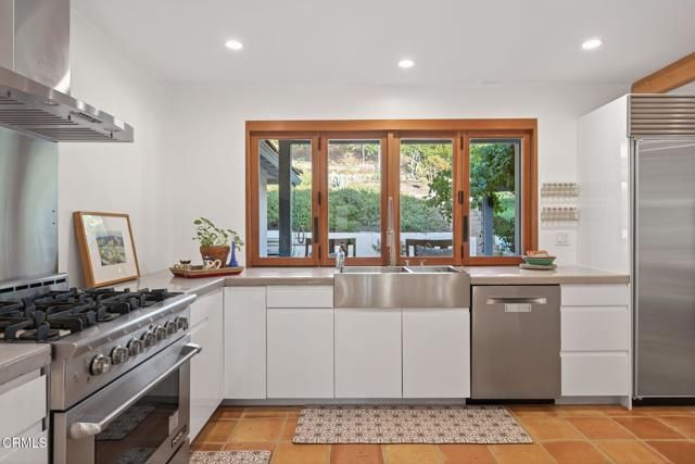 1195 Rancho Court, Ojai, CA 93023