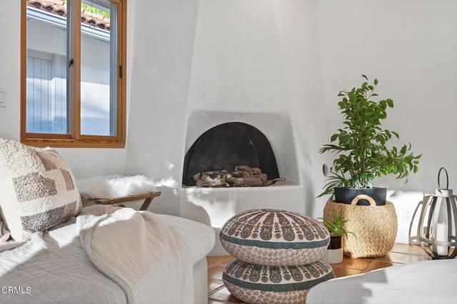 1195 Rancho Court, Ojai, CA 93023