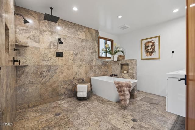 1195 Rancho Court, Ojai, CA 93023