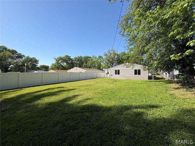 9170 Harold Drive, Woodson Terrace, MO 63134