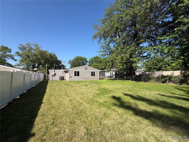 9170 Harold Drive, Woodson Terrace, MO 63134