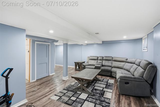 6242 Calhoun Street, Dearborn, MI 48126