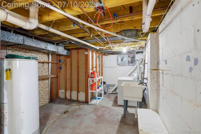 6242 Calhoun Street, Dearborn, MI 48126