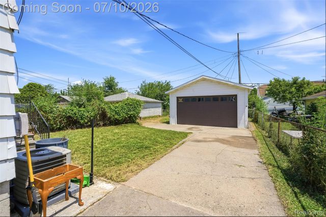6242 Calhoun Street, Dearborn, MI 48126