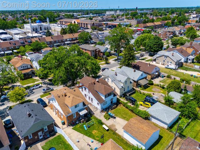 6242 Calhoun Street, Dearborn, MI 48126