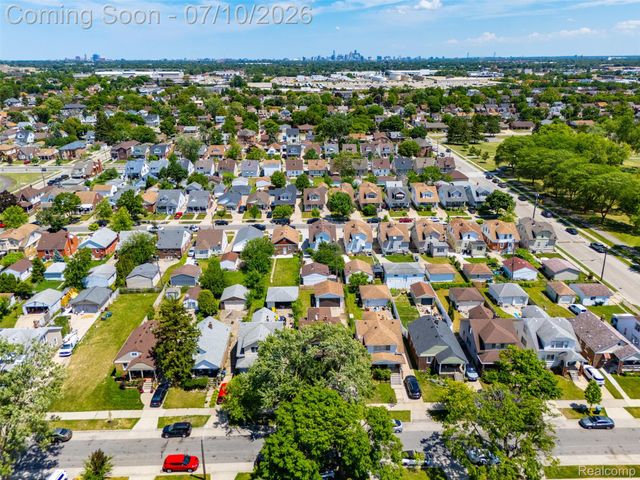 6242 Calhoun Street, Dearborn, MI 48126