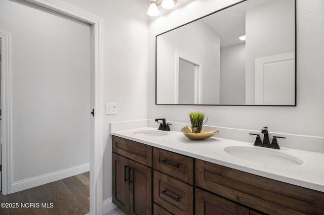 3688 Turtle Creek Drive, Perrysburg, OH 43551