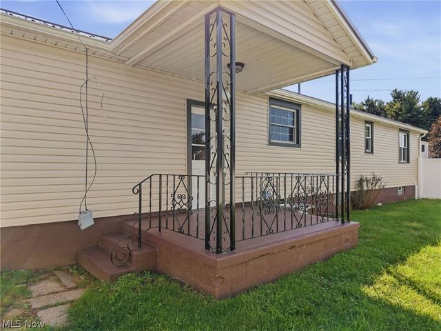 1407 Keuper Boulevard NE, Massillon, OH 44646