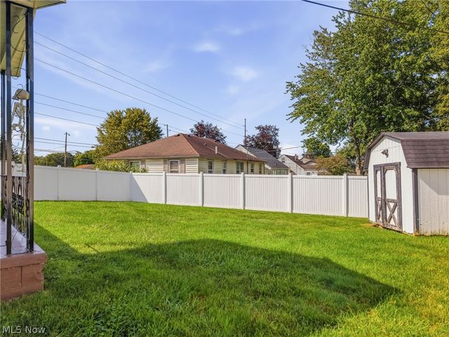 1407 Keuper Boulevard NE, Massillon, OH 44646
