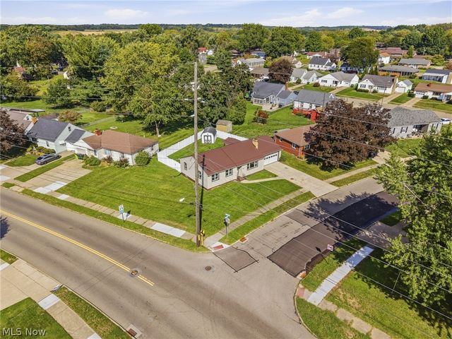 1407 Keuper Boulevard NE, Massillon, OH 44646