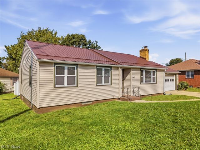 1407 Keuper Boulevard NE, Massillon, OH 44646