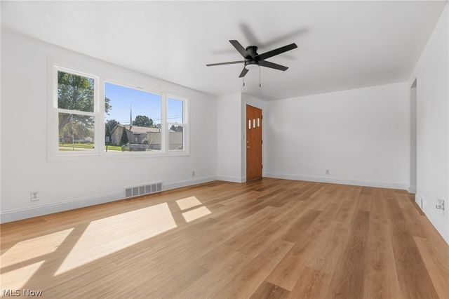 1407 Keuper Boulevard NE, Massillon, OH 44646