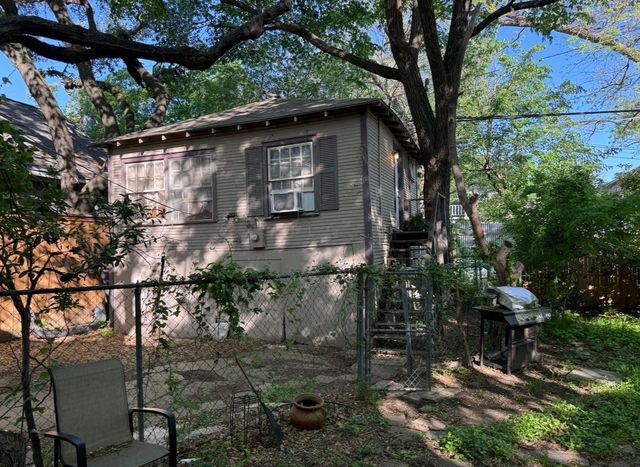 4827 Tremont Street, Dallas, TX 75246