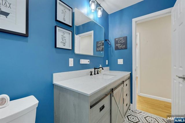 14 Passaic Avenue, Hasbrouck Heights, NJ 07604