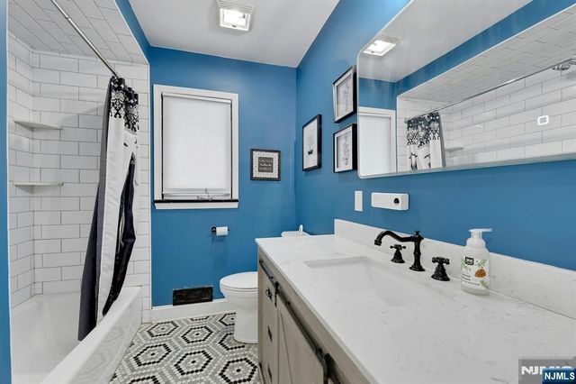 14 Passaic Avenue, Hasbrouck Heights, NJ 07604