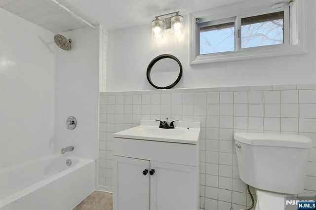 14 Passaic Avenue, Hasbrouck Heights, NJ 07604