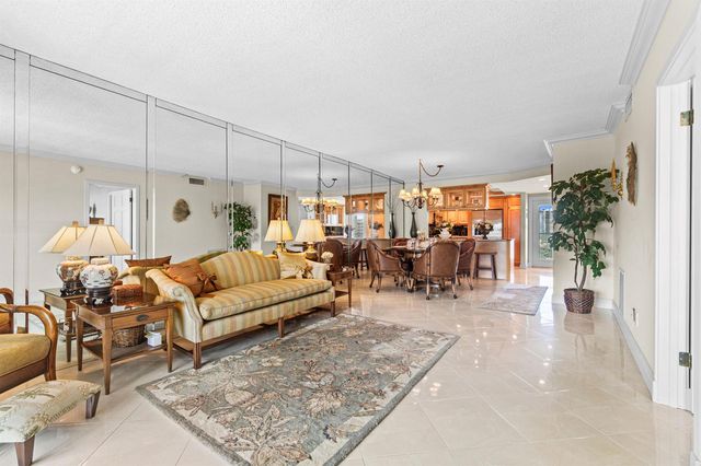 2731 NE 14th Street Causeway 923, Pompano Beach, FL 33062