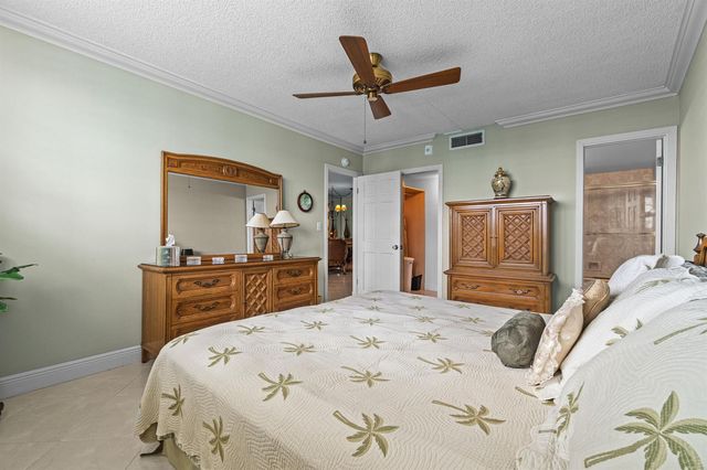 2731 NE 14th Street Causeway 923, Pompano Beach, FL 33062