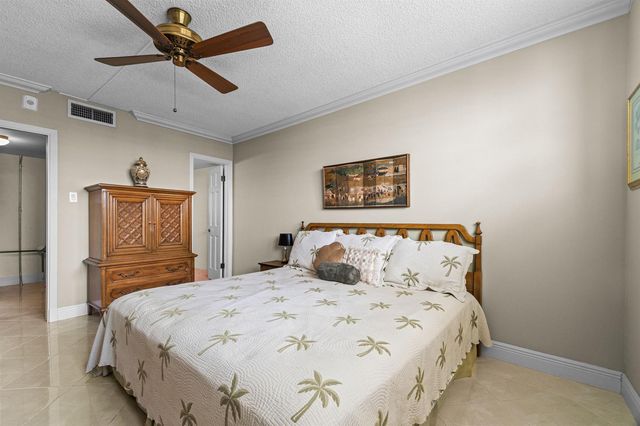 2731 NE 14th Street Causeway 923, Pompano Beach, FL 33062