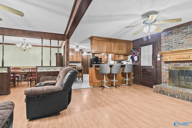 128 Hillside Drive, Huntsville, AL 35811