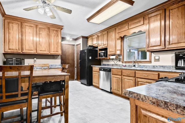 128 Hillside Drive, Huntsville, AL 35811