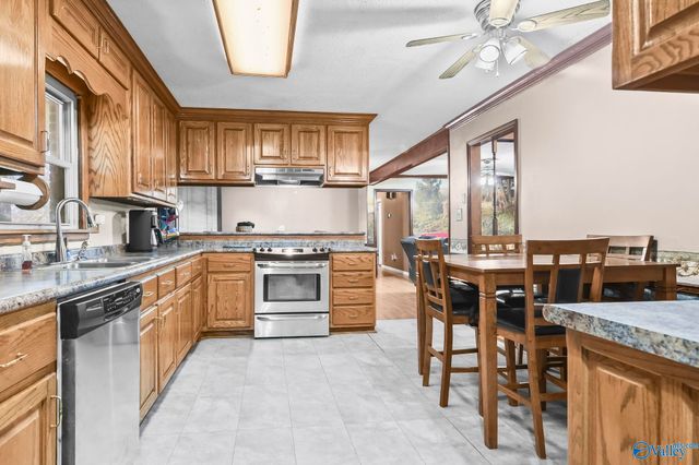 128 Hillside Drive, Huntsville, AL 35811