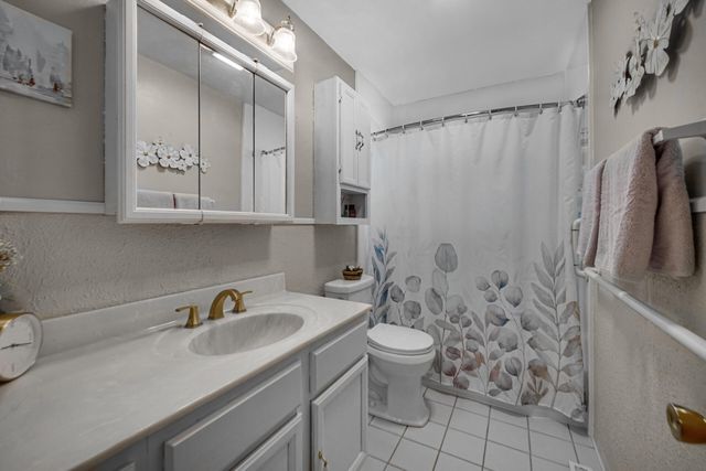 2190 Capitol Street, Portage, IN 46368