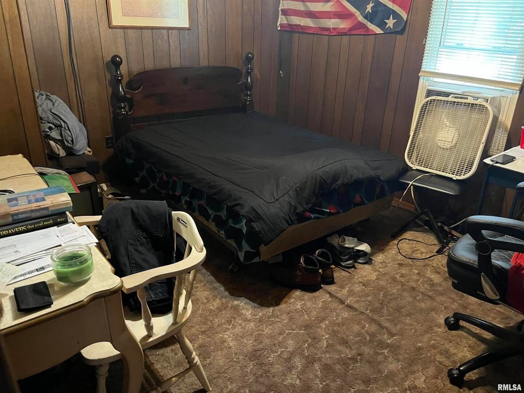 Image 13 of property listing at 404 N BEECH Street, Centralia, IL 62801