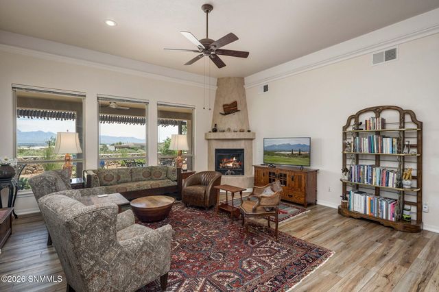 1310 Renoir Court, Las Cruces, NM 88007