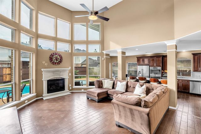 611 River Delta Lane, Rosenberg, TX 77469