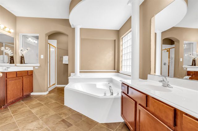611 River Delta Lane, Rosenberg, TX 77469