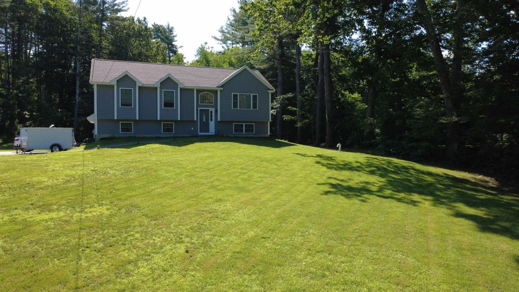 13 Hemlock Springs Road, Derry, NH 03038