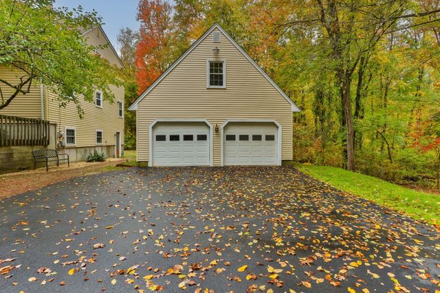 187 Thayer St, Millville, MA 01529