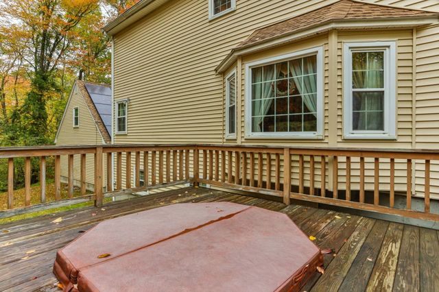 187 Thayer St, Millville, MA 01529