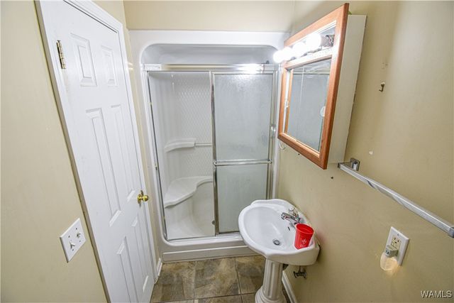 4911 Dove Creek, Northport, AL 35473